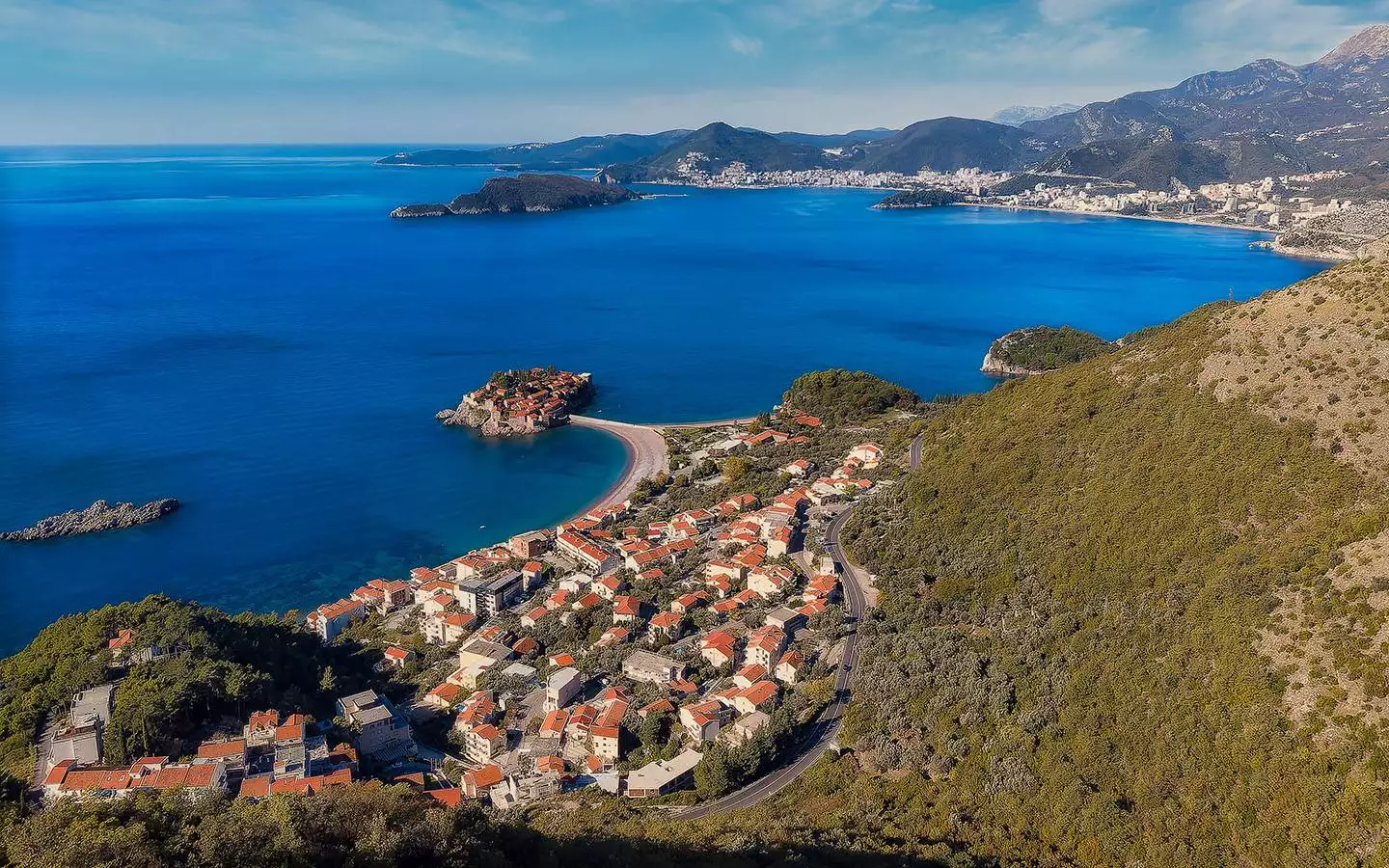 Villa 216m² in Montenegro, Budva. Priced at 400000$ rent photo-5