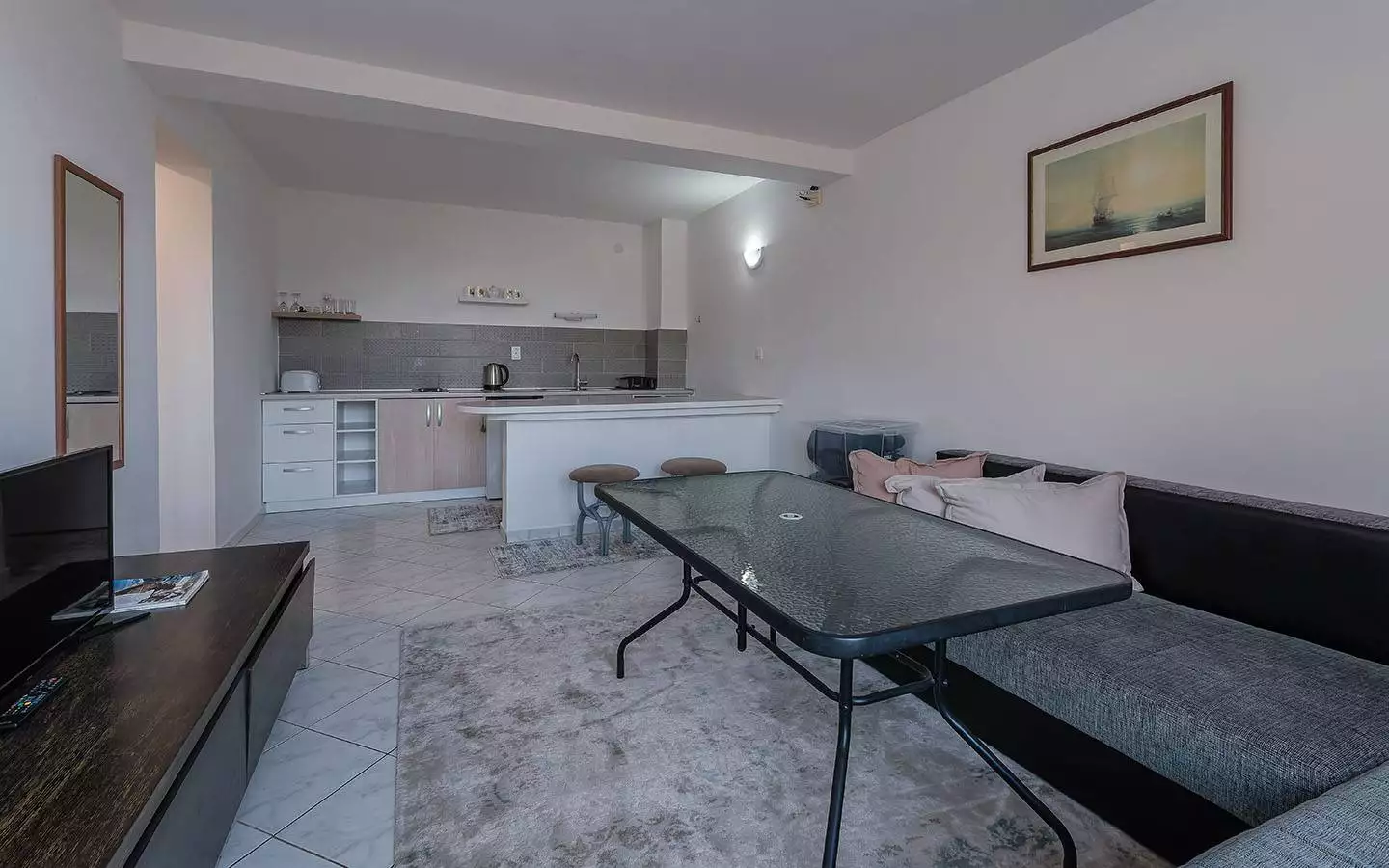 Hotels 700m² in Montenegro, Petrovac. Priced at 745000$ rent photo-9