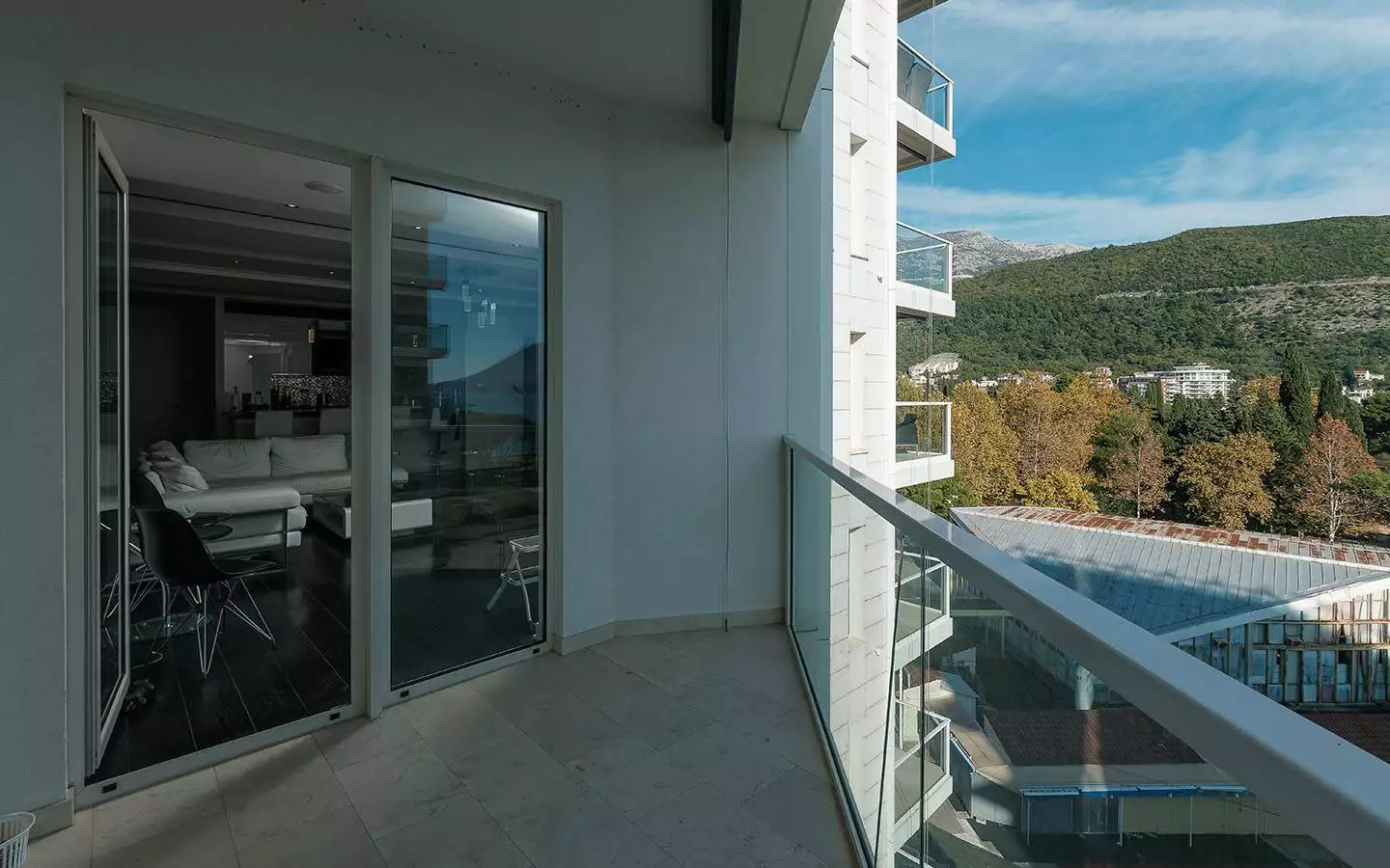 Flat 104m² in Montenegro, Budva. Priced at 500000$ rent photo-2