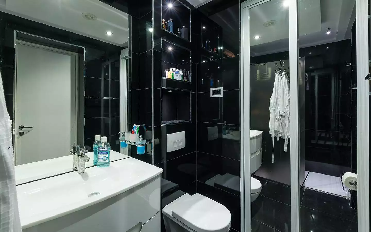 Flat 104m² in Montenegro, Budva. Priced at 500000$ rent photo-15