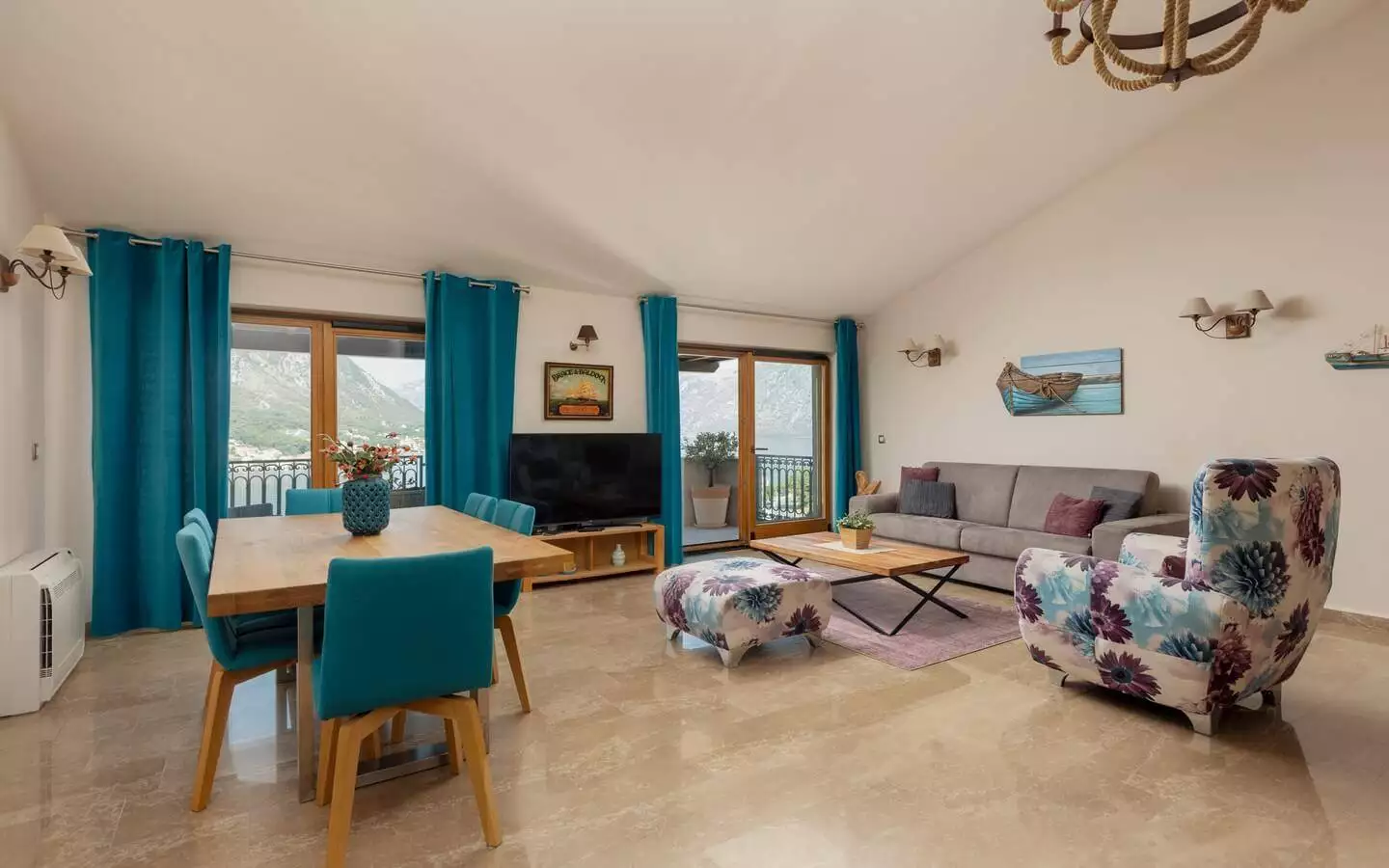 Villa 507m² in Montenegro, Kotor. Priced at 1490000$ rent photo-11