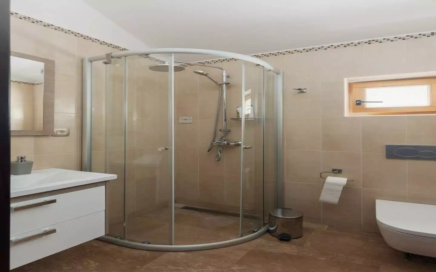 Villa 507m² in Montenegro, Kotor. Priced at 1490000$ rent photo-18