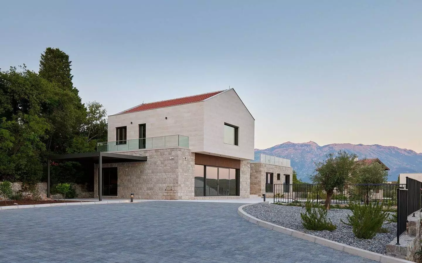 Villa 558m² in Montenegro, Tivat. Priced at 3000000$ rent photo-7