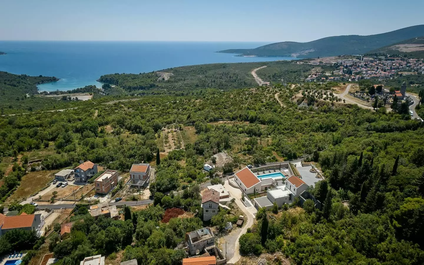 Villa 558m² in Montenegro, Tivat. Priced at 3000000$ rent photo-11