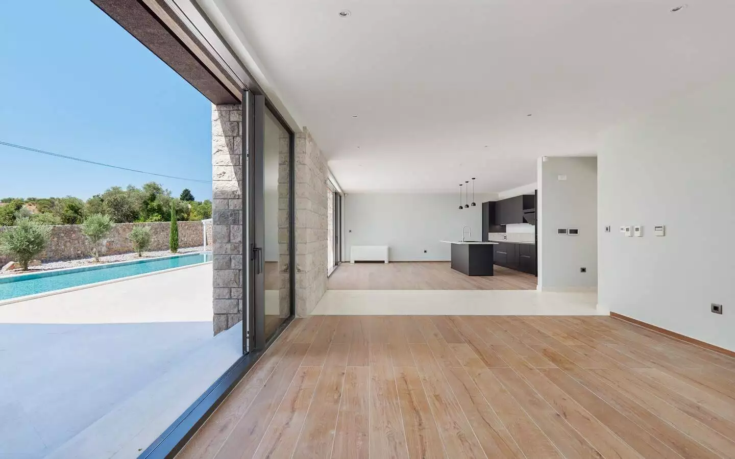 Villa 558m² in Montenegro, Tivat. Priced at 3000000$ rent photo-14