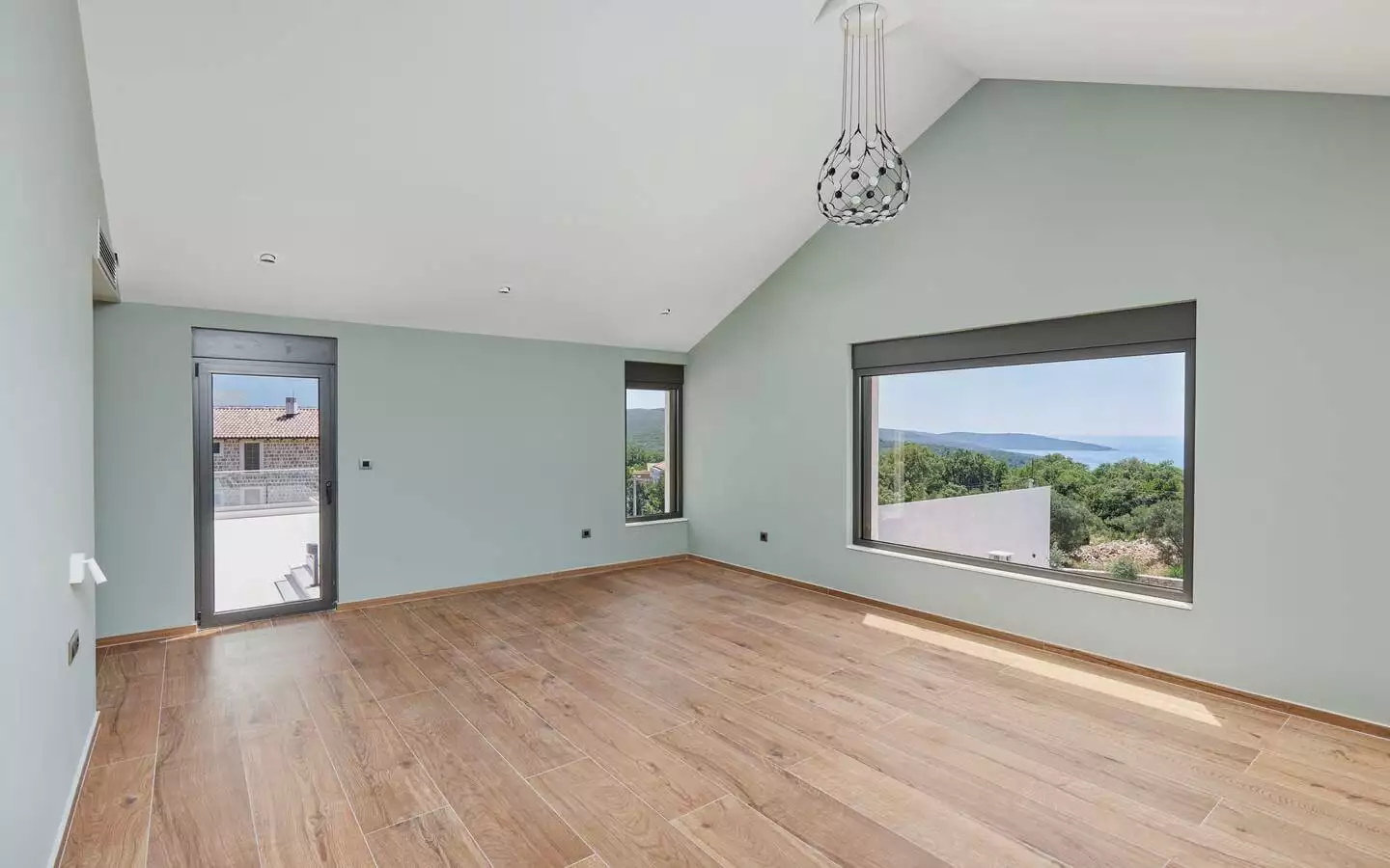 Villa 558m² in Montenegro, Tivat. Priced at 3000000$ rent photo-24