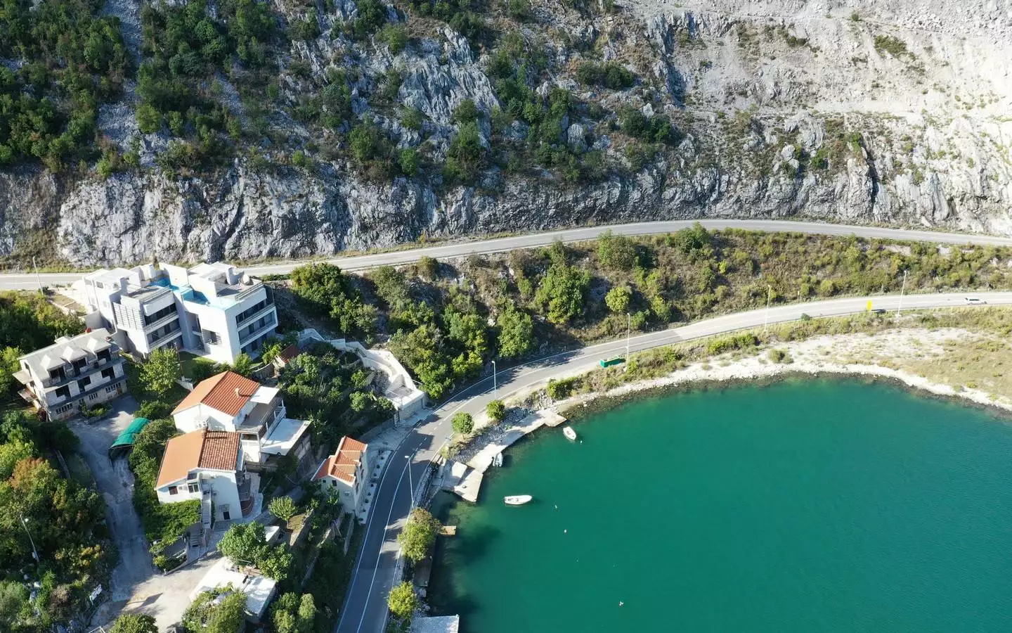Villa 286m² in Montenegro, Morinj. Priced at 1200000$ rent photo-3