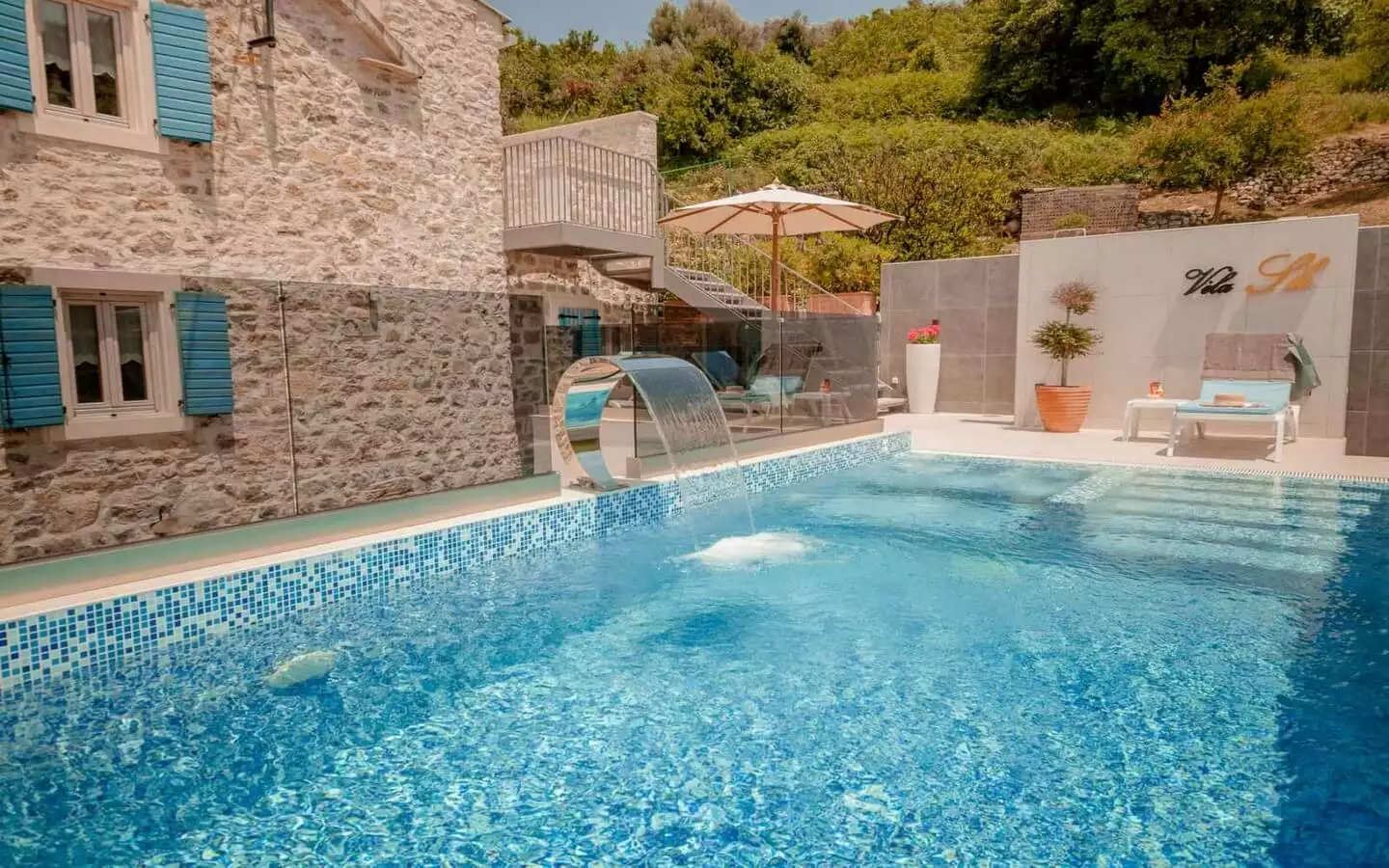 Villa 125m² in Montenegro, Tivat. Priced at 1200000$ rent photo-2
