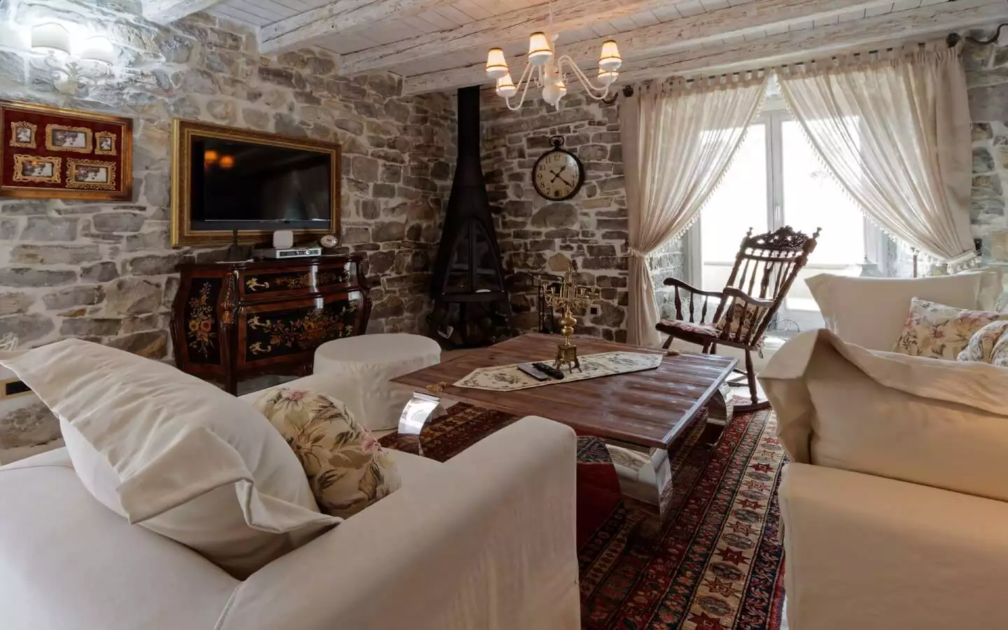 Villa 125m² in Montenegro, Tivat. Priced at 1200000$ rent photo-8