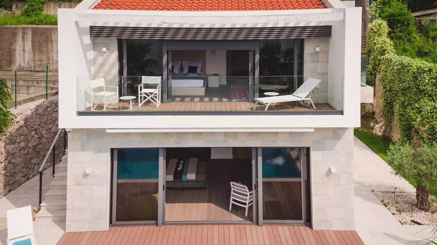 Villa 450m² in Montenegro, Strp. Priced at 3500000$ rent photo-5