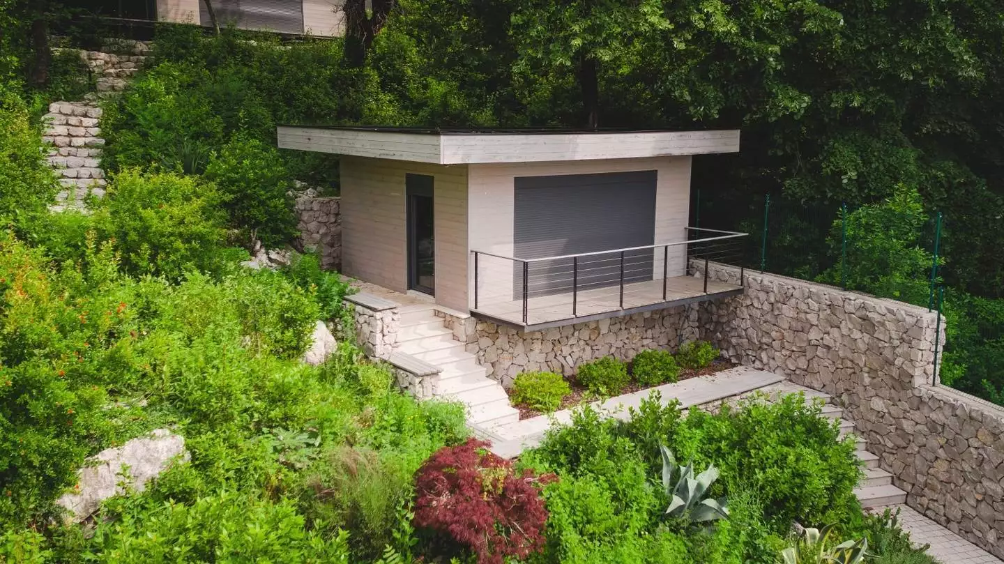 Villa 450m² in Montenegro, Strp. Priced at 3500000$ rent photo-9