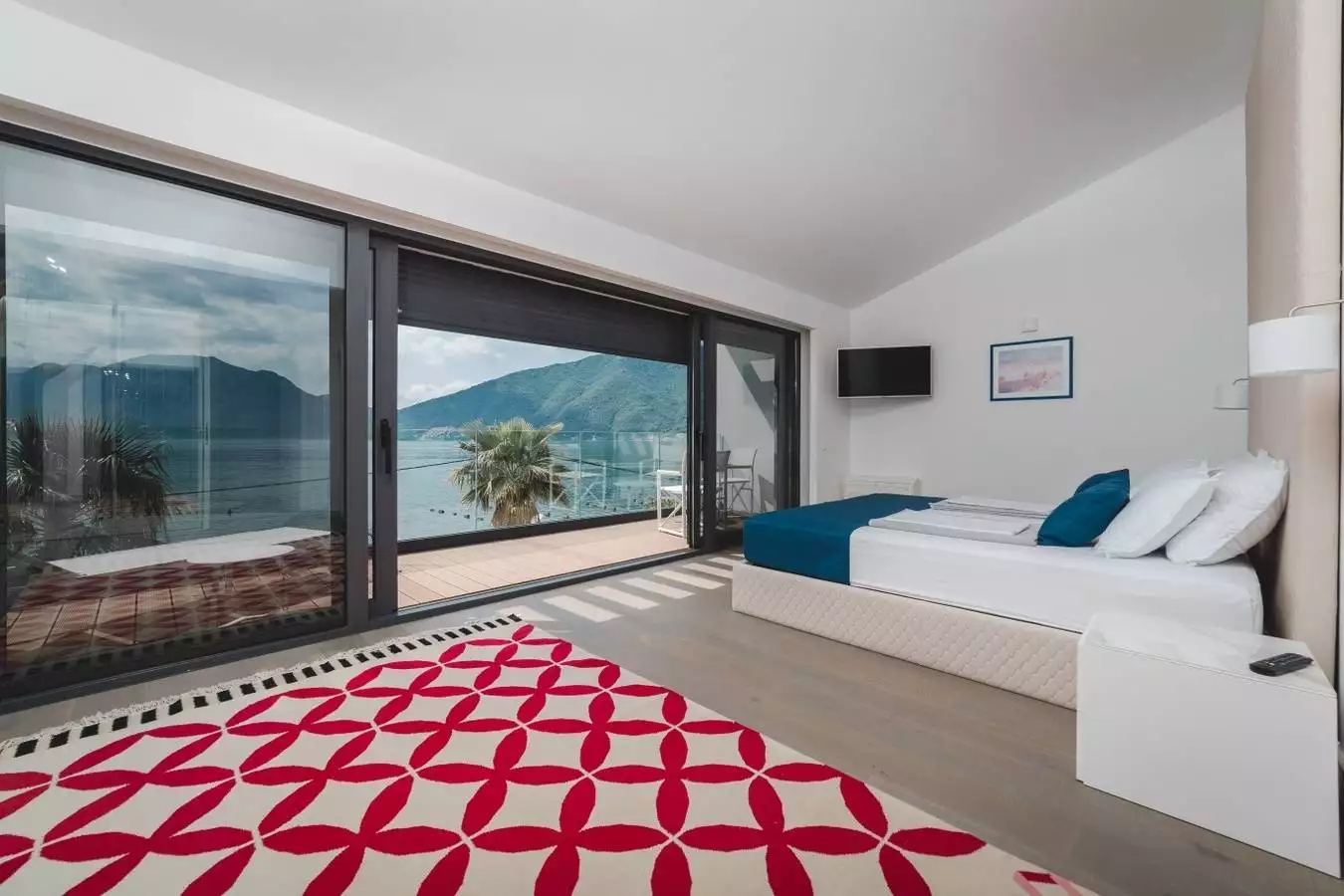 Villa 450m² in Montenegro, Strp. Priced at 3500000$ rent photo-18