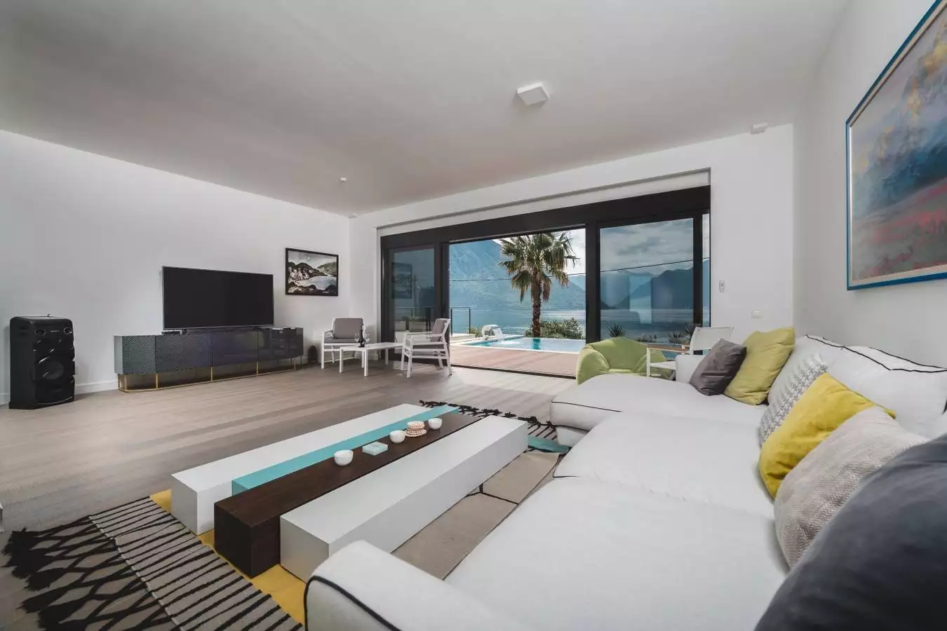 Villa 450m² in Montenegro, Strp. Priced at 3500000$ rent photo-19