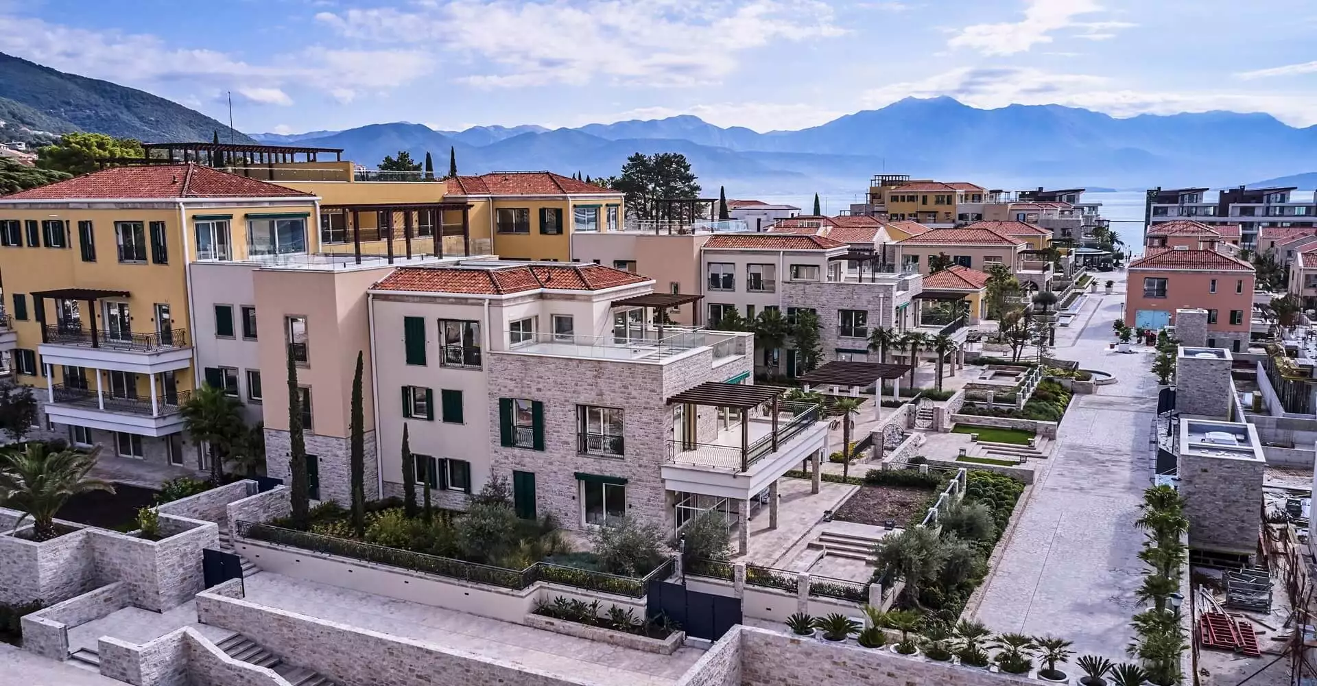 Flat 162m² in Montenegro, Kumbor. Priced at 1105000€ rent photo-1