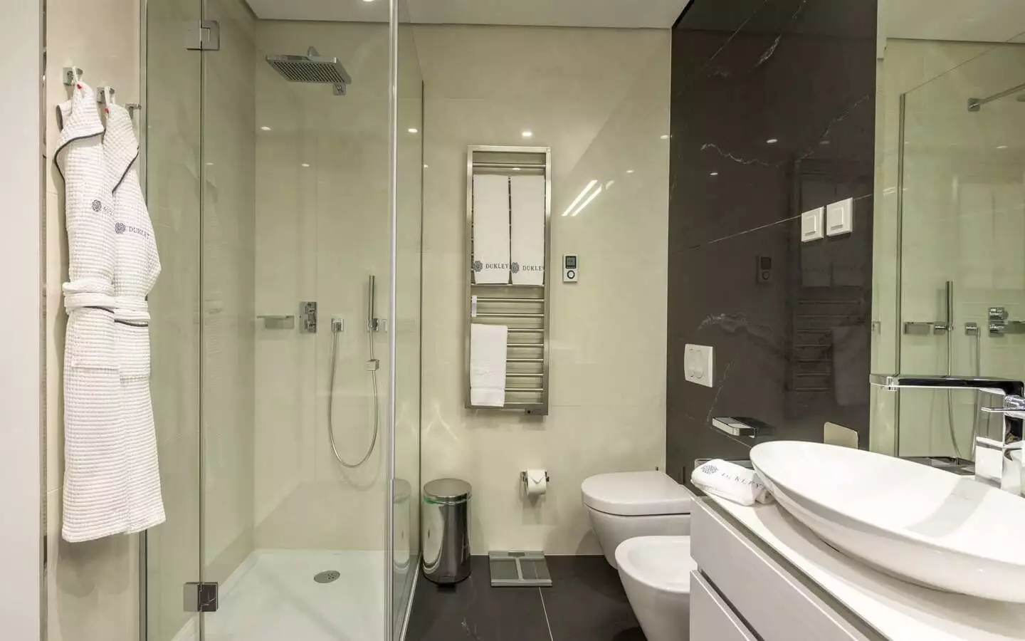 Flat 95m² in Montenegro, Budva. Priced at 995000$ rent photo-11