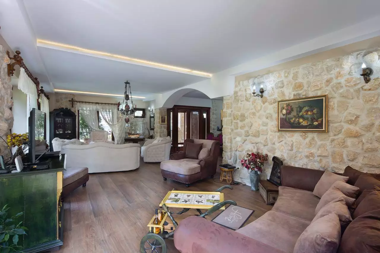 Villa 497m² in Montenegro, Prcanj. Priced at 4200000$ rent photo-14