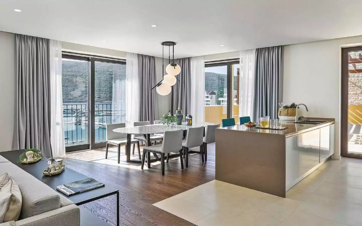 Flat 82m² in Montenegro, Kumbor. Priced at 695000€ rent photo-6