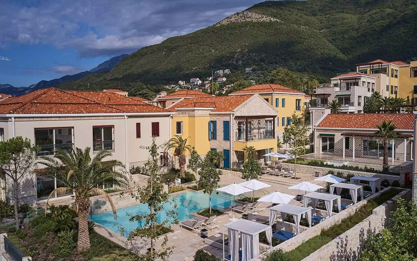 Flat 88m² in Montenegro, Kumbor. Priced at 530000€ rent photo-3