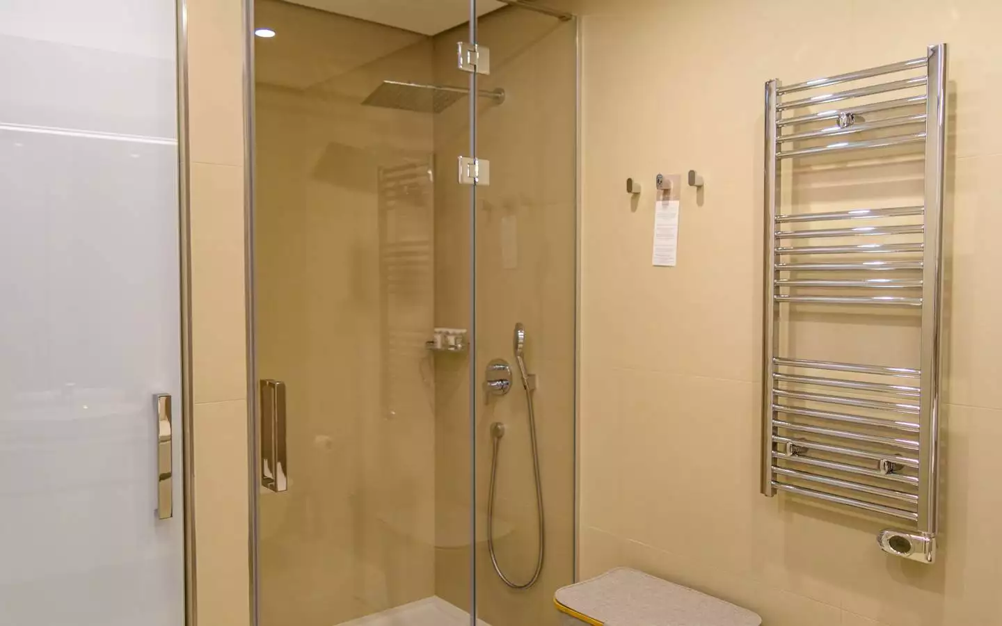 Flat 147m² in Montenegro, Budva. Priced at 950000$ rent photo-14
