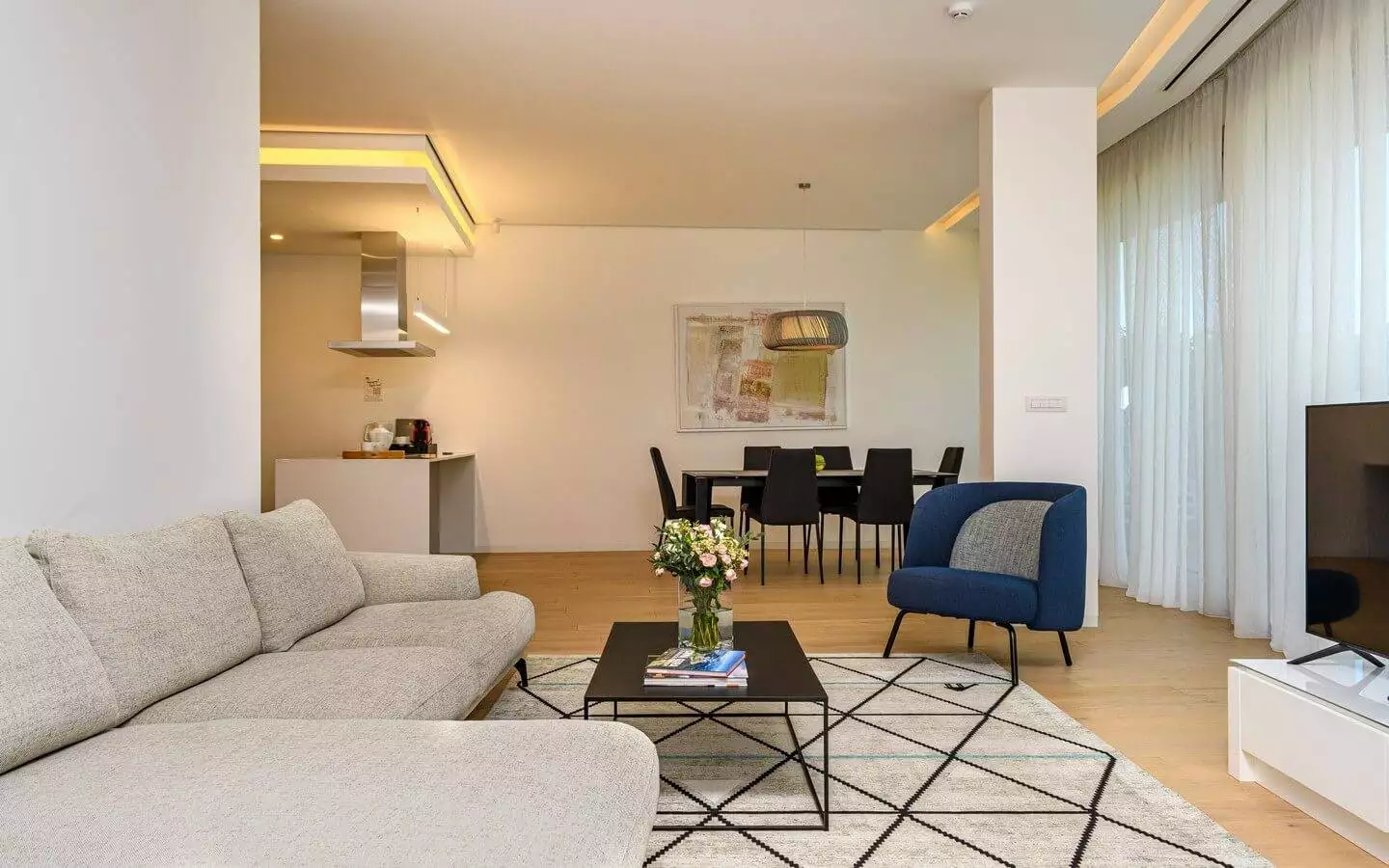 Flat 159m² in Montenegro, Budva. Priced at 1500000$ rent photo-5