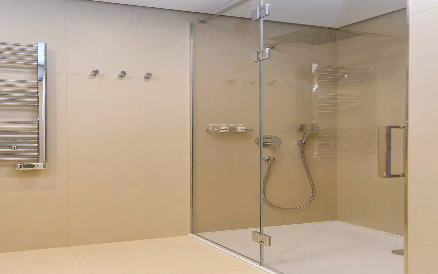 Flat 159m² in Montenegro, Budva. Priced at 1500000$ rent photo-17