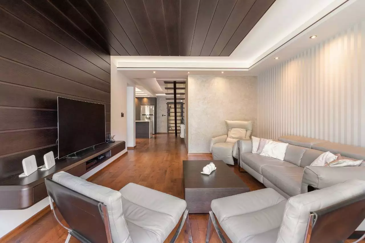 Flat 90m² in Montenegro, Kotor. Priced at 400000$ rent photo-2