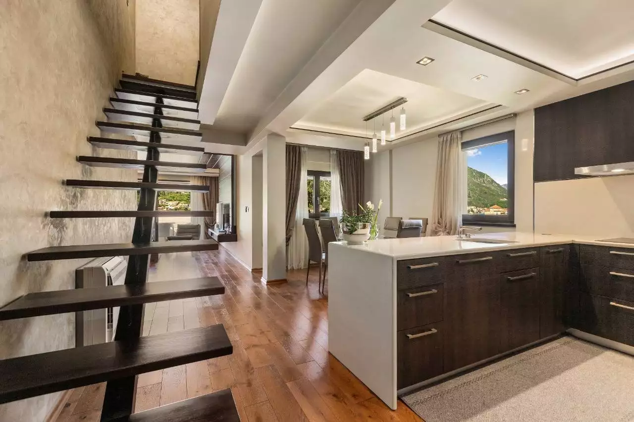 Flat 90m² in Montenegro, Kotor. Priced at 400000$ rent photo-7