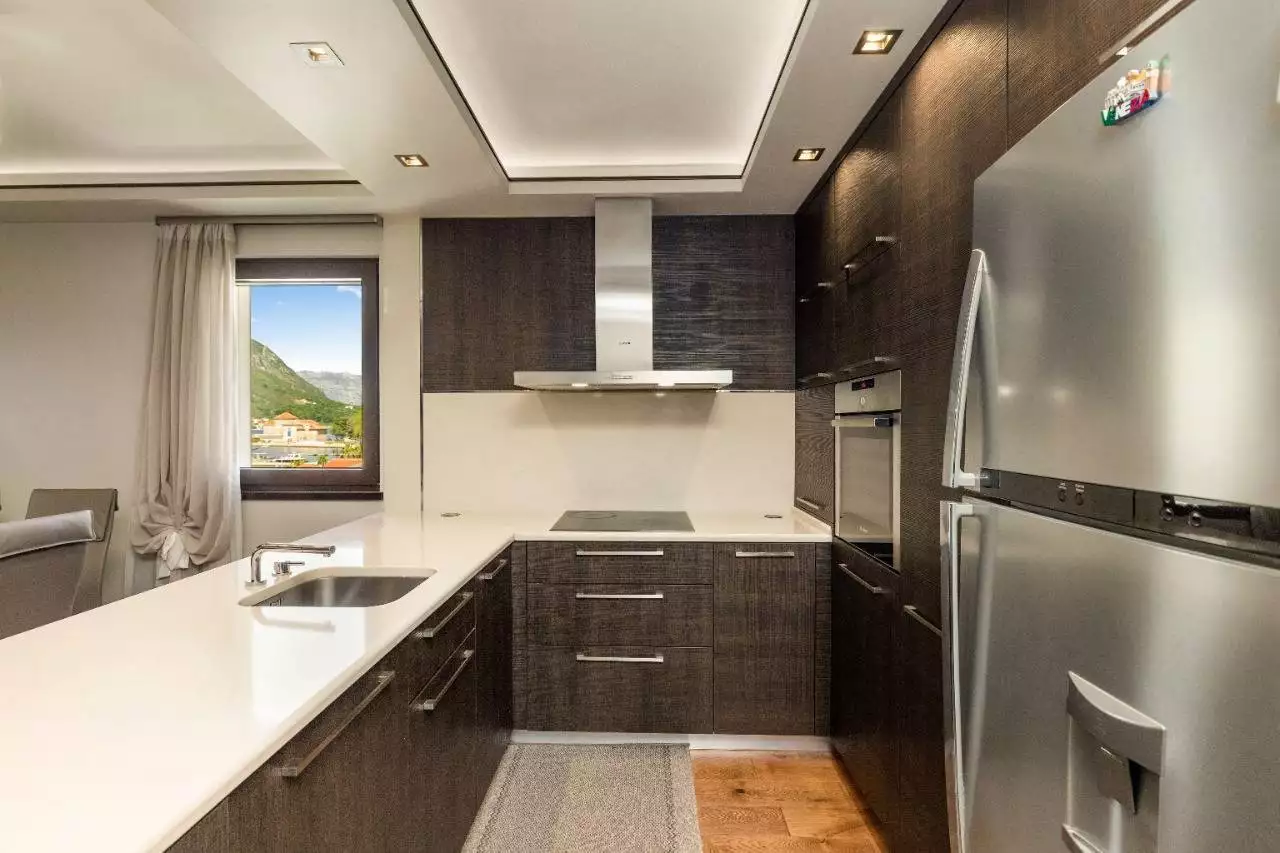 Flat 90m² in Montenegro, Kotor. Priced at 400000$ rent photo-10