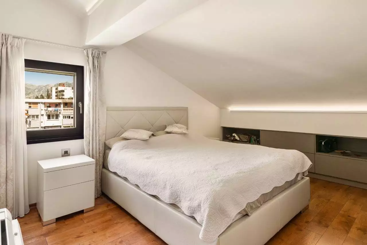 Flat 90m² in Montenegro, Kotor. Priced at 400000$ rent photo-12