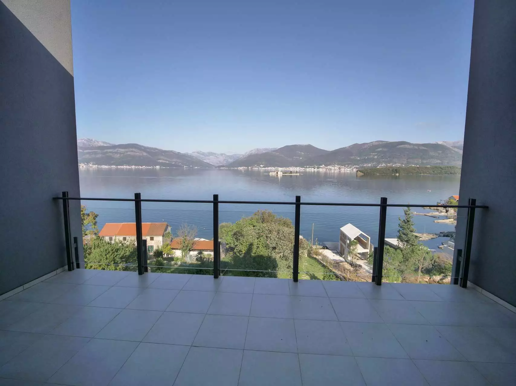Villa 770m² in Montenegro, Tivat. Priced at 3500000$ rent photo-12