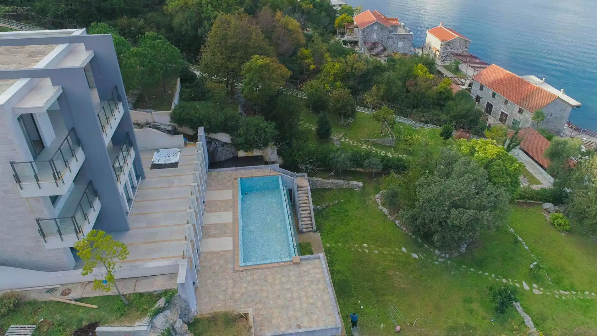 Villa 770m² in Montenegro, Tivat. Priced at 3500000$ rent photo-15
