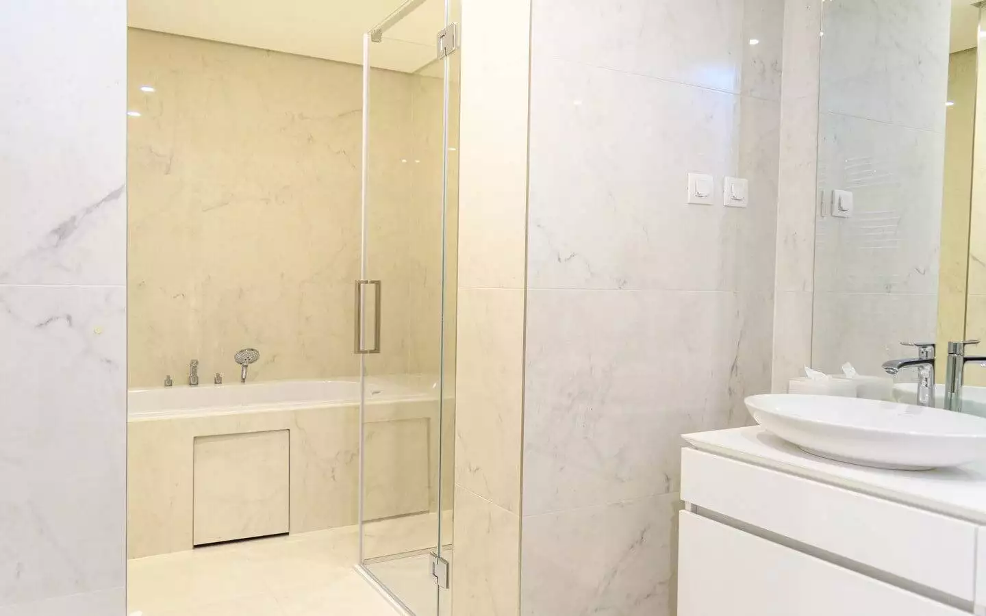 Flat 172m² in Montenegro, Budva. Priced at 1200000$ rent photo-11