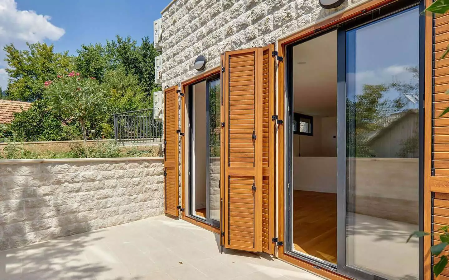 Flat 55m² in Montenegro, Tivat. Priced at 275000$ rent photo-3