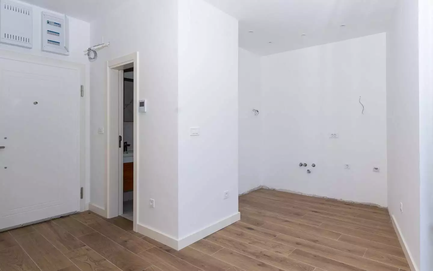 Flat 57m² in Montenegro, Tivat. Priced at 215000€ rent photo-2