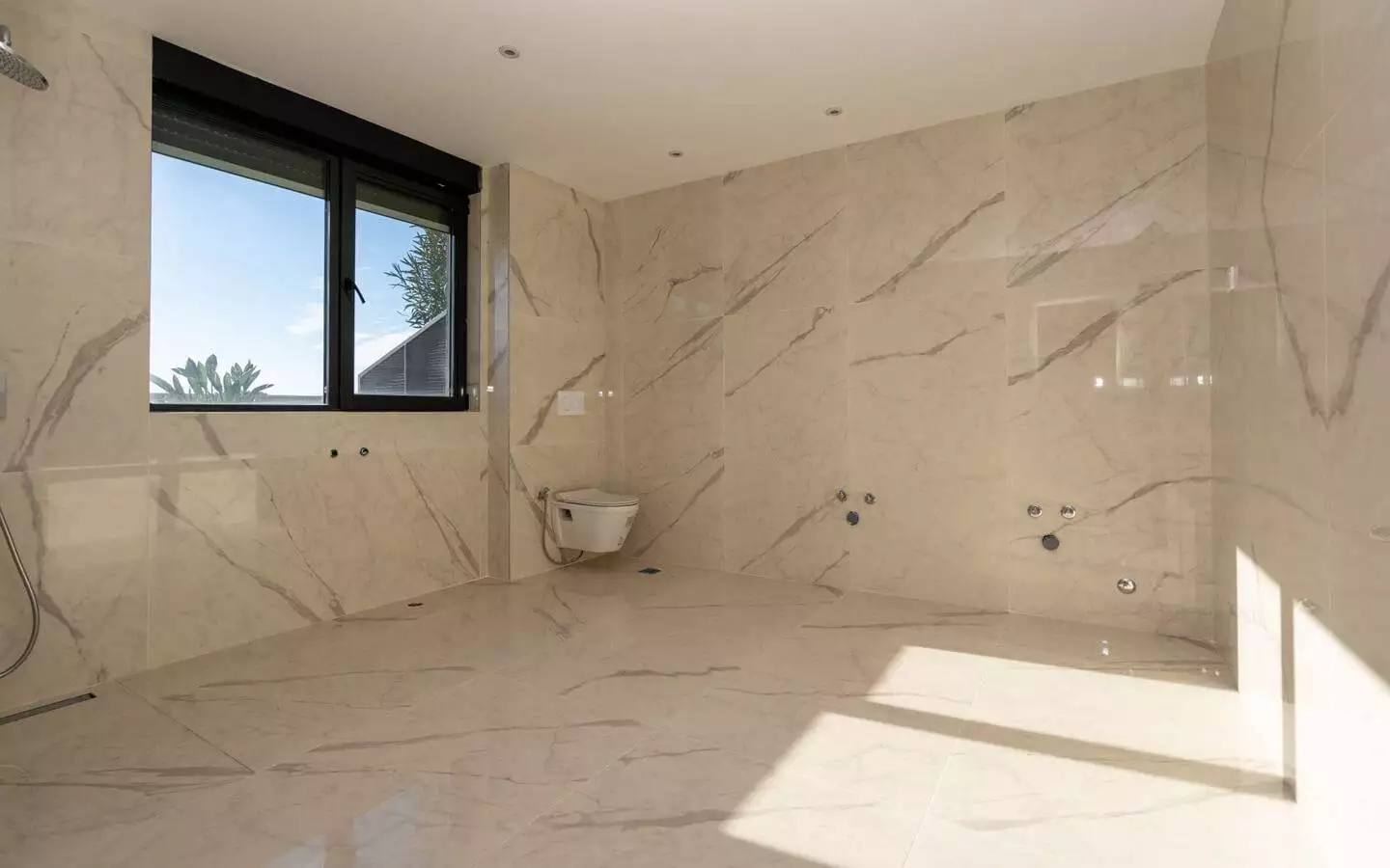 Penthouse 88m² in Montenegro, Tivat. Priced at 880000$ rent photo-3
