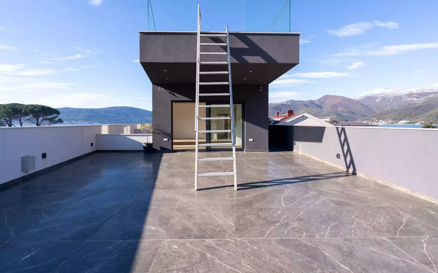 Penthouse 88m² in Montenegro, Tivat. Priced at 880000$ rent photo-10
