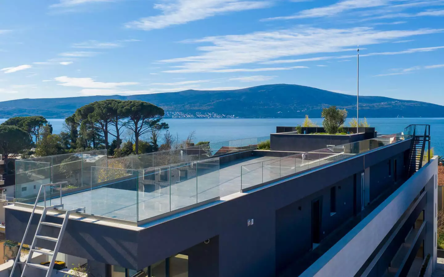 Penthouse 88m² in Montenegro, Tivat. Priced at 880000$ rent photo-12