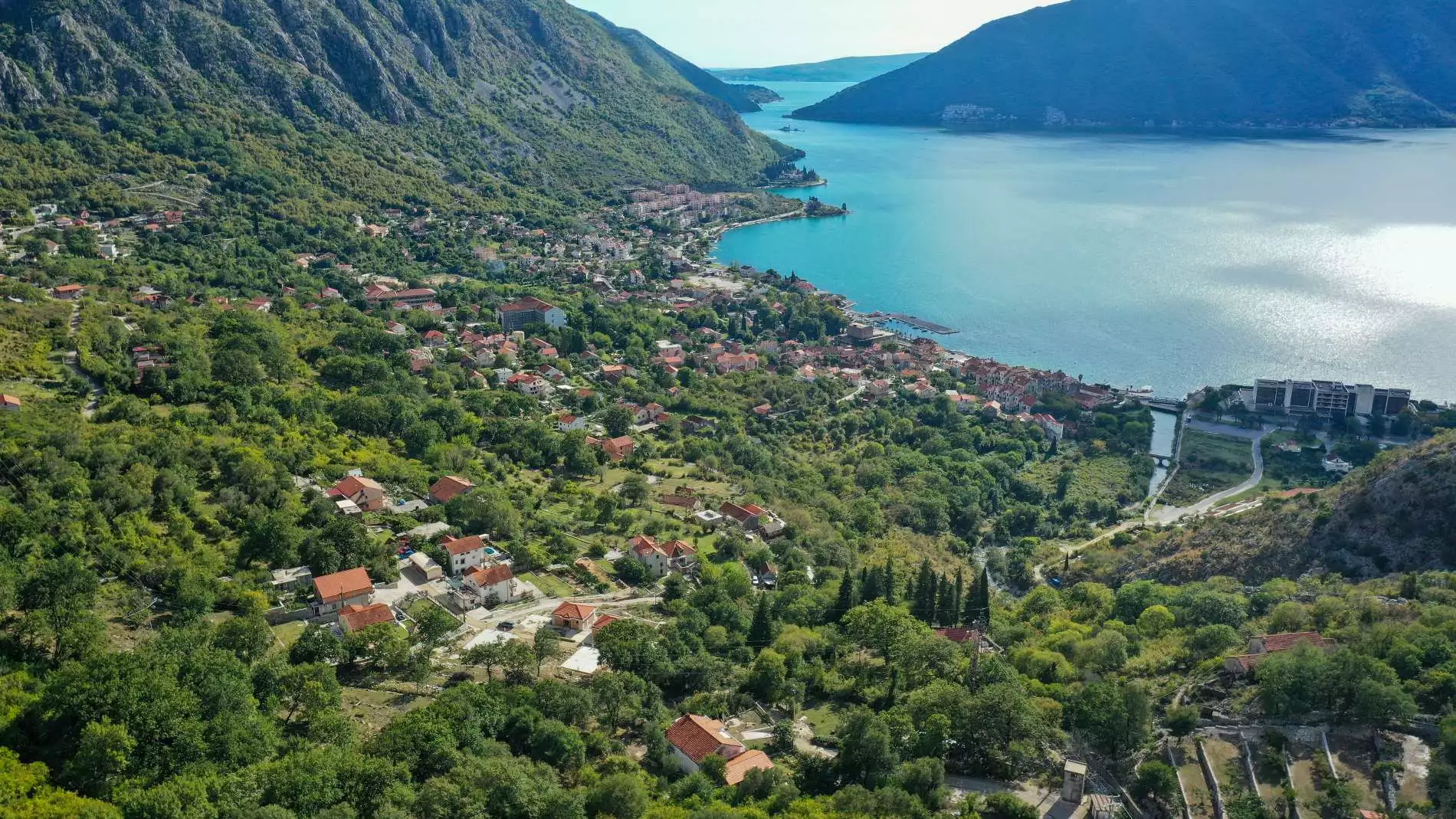 Other Properties 1360m² in Montenegro, Risan. Priced at 300000$ rent photo-2