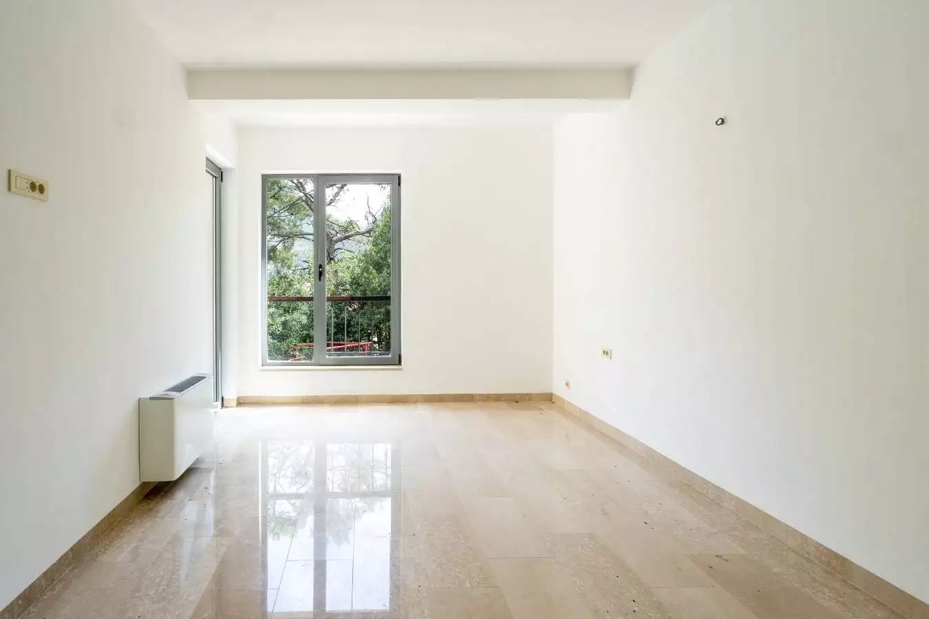 House 510m² in Montenegro, Muo. Priced at 1750000$ rent photo-17
