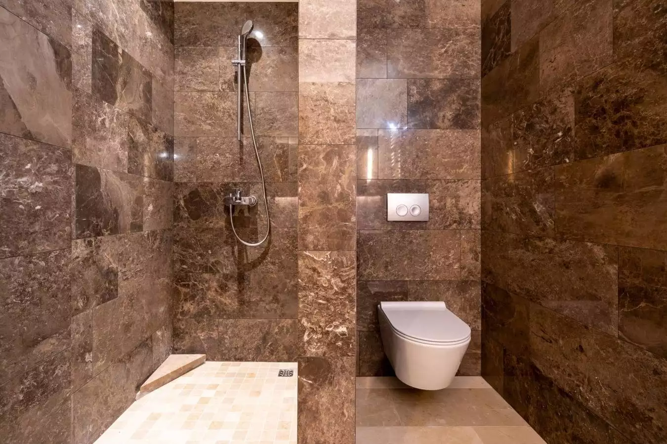 House 510m² in Montenegro, Muo. Priced at 1750000$ rent photo-20