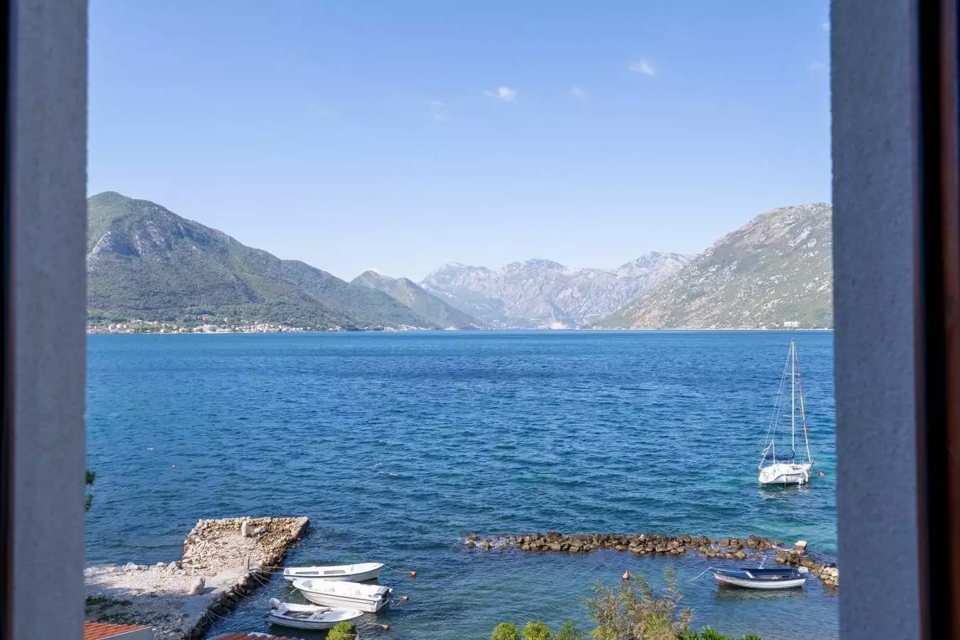 House 389m² in Montenegro, Kotor. Priced at 2200000$ rent photo-10