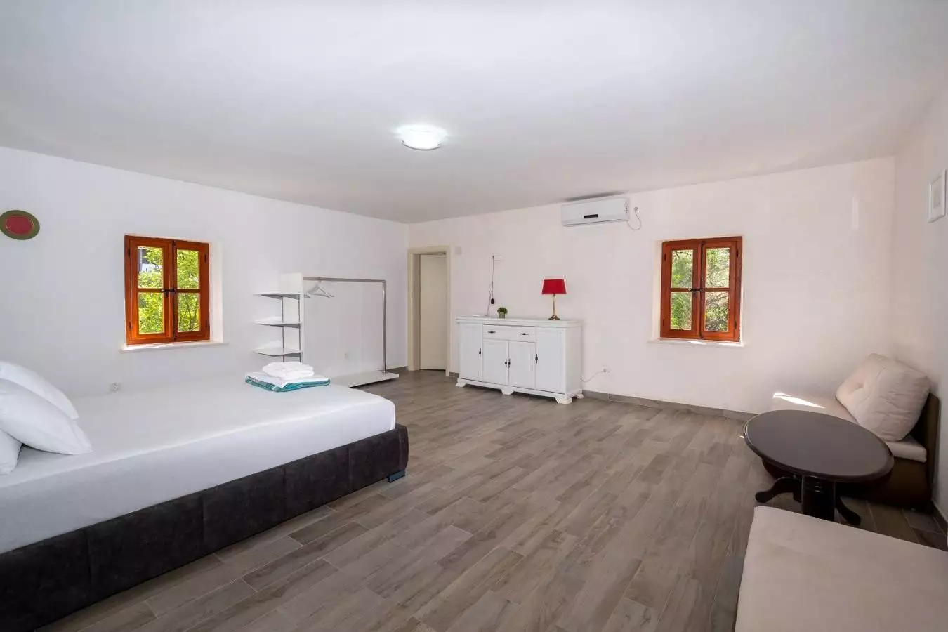 House 389m² in Montenegro, Kotor. Priced at 2200000$ rent photo-18