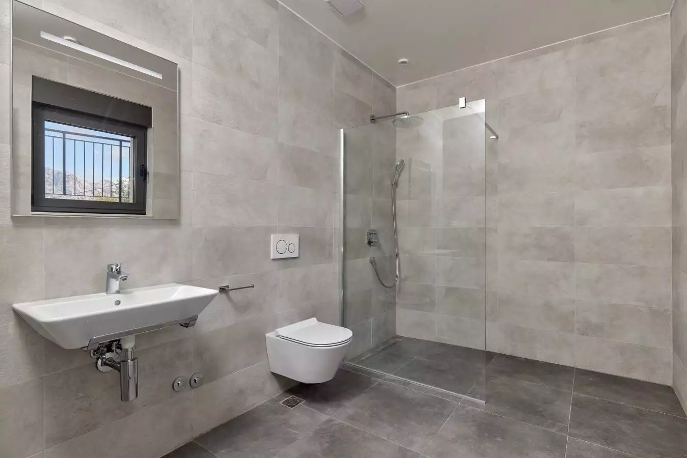 Villa 373m² in Montenegro, Prcanj. Priced at 2200000$ rent photo-17
