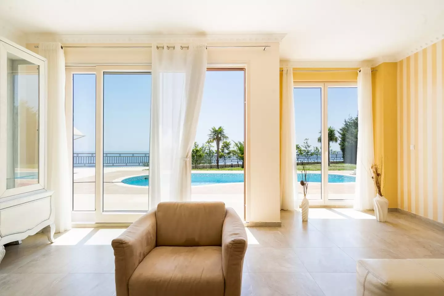Villa 632m² in Montenegro, Rezevici. Priced at 1800000$ rent photo-10