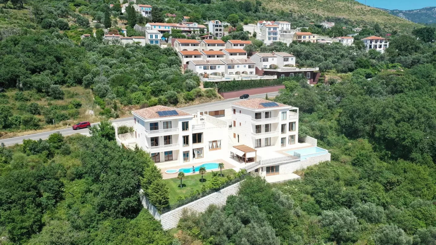 Villa 632m² in Montenegro, Rezevici. Priced at 1800000$ rent photo-34