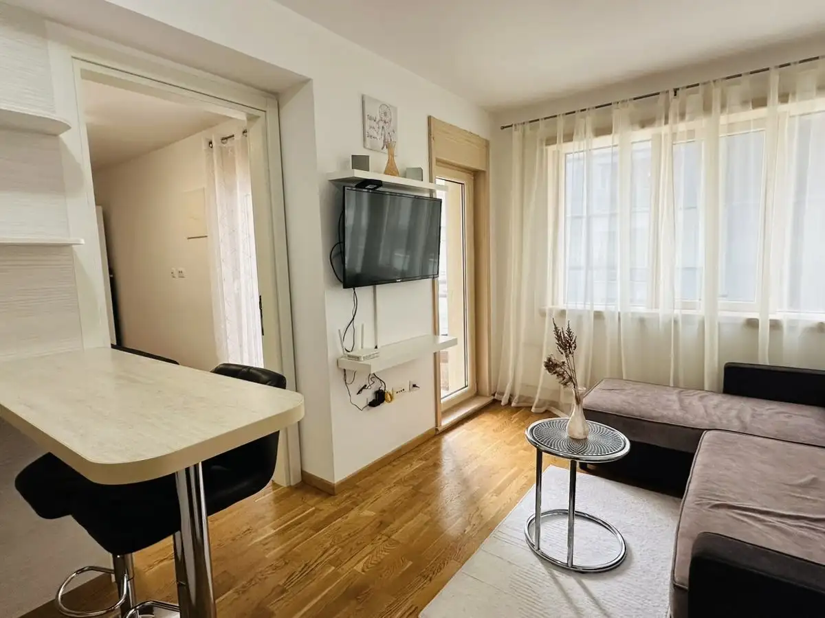 Flat 36m² in Montenegro, Budva. Priced at 1600€ rent photo-3