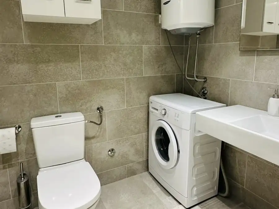 Flat 36m² in Montenegro, Budva. Priced at 1600€ rent photo-11