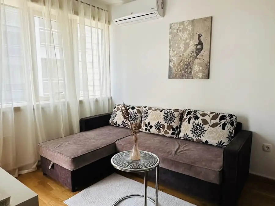 Flat 36m² in Montenegro, Budva. Priced at 1600€ rent photo-12