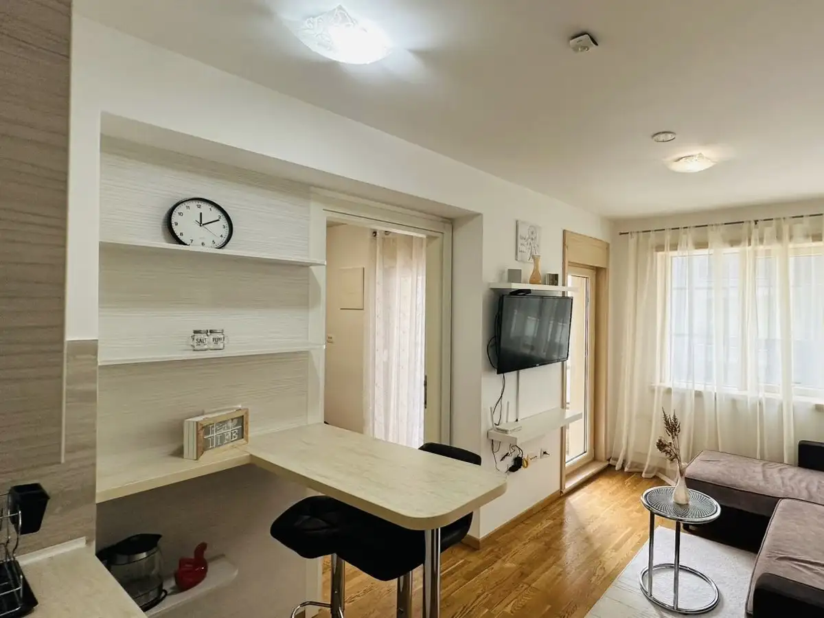 Flat 36m² in Montenegro, Budva. Priced at 1600€ rent photo-22