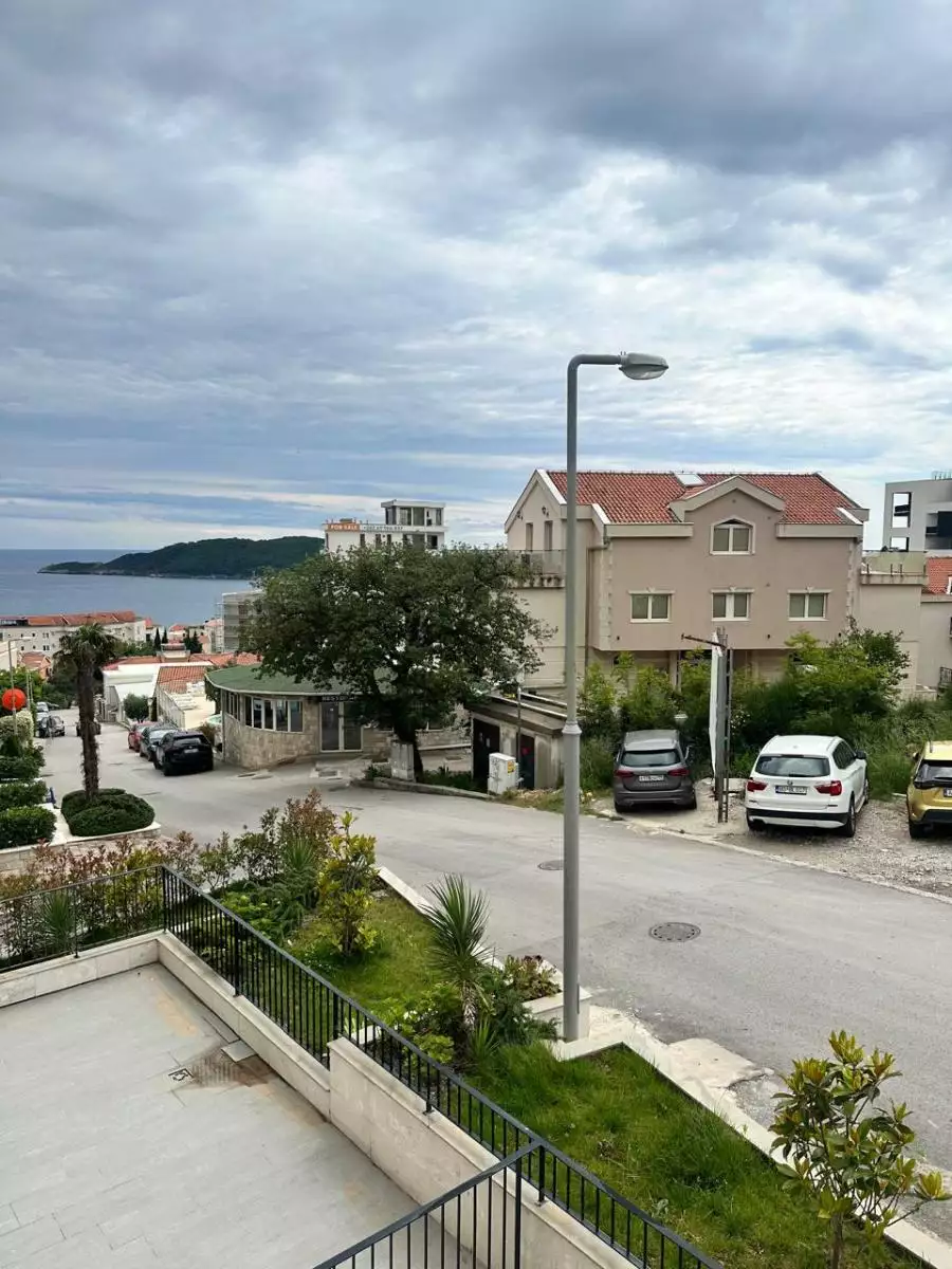 Flat 103m² in Montenegro, Becici. Priced at 336000€ rent photo-1
